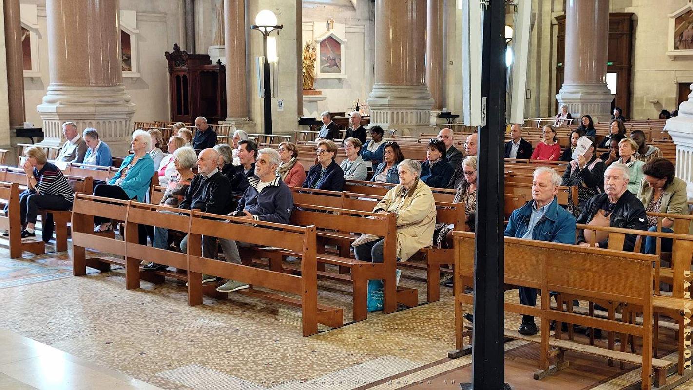 2024 11 02 AOBR MARSEILLE HOMMAGE A NOS DEFUNTS QUI REPOSENT EN ALGERIE (23).jpg